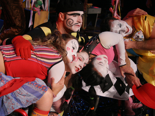 Teatro Mágico no Dias Gomes, dia 17/05